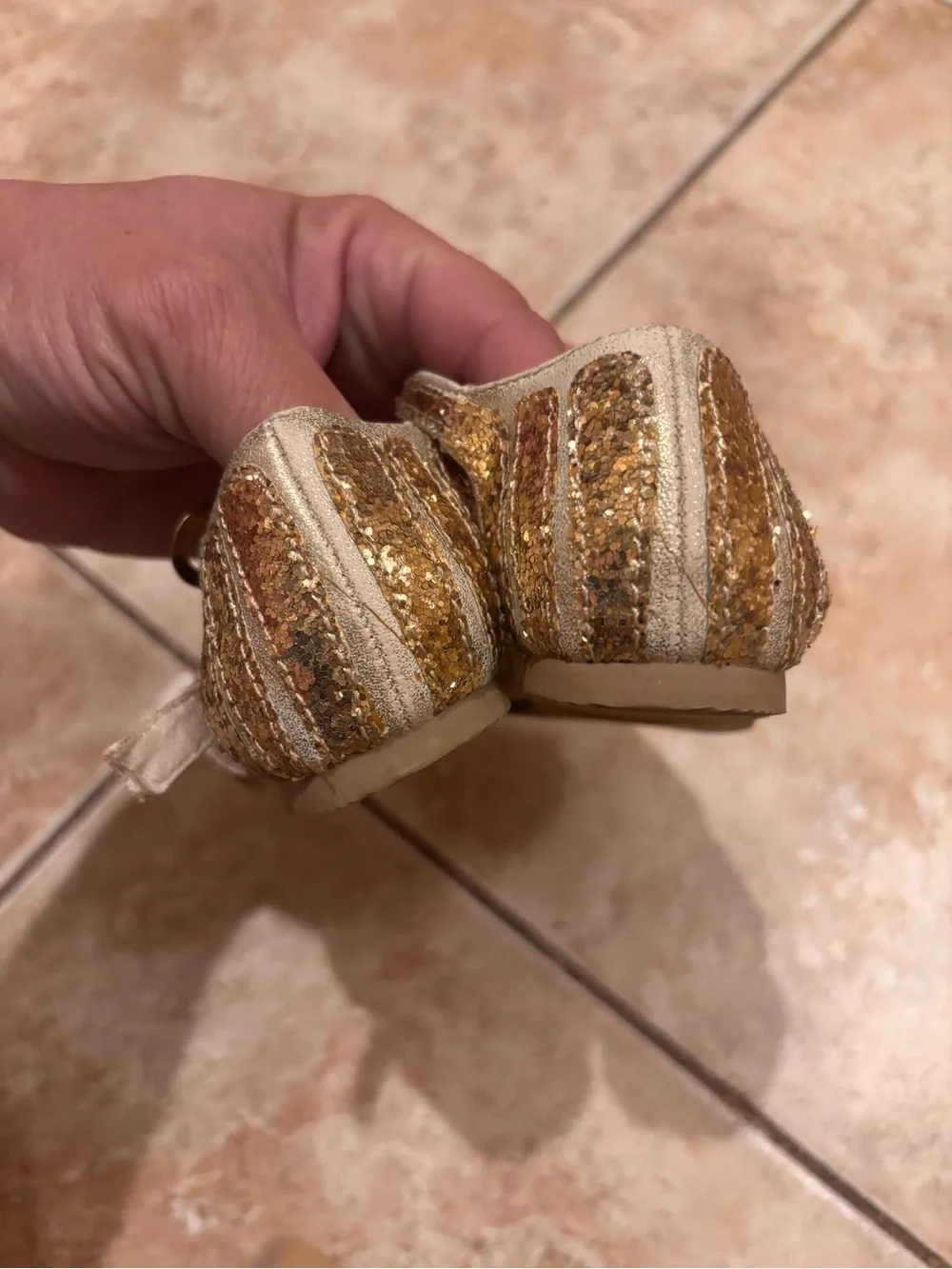Joyfolie glittery gold